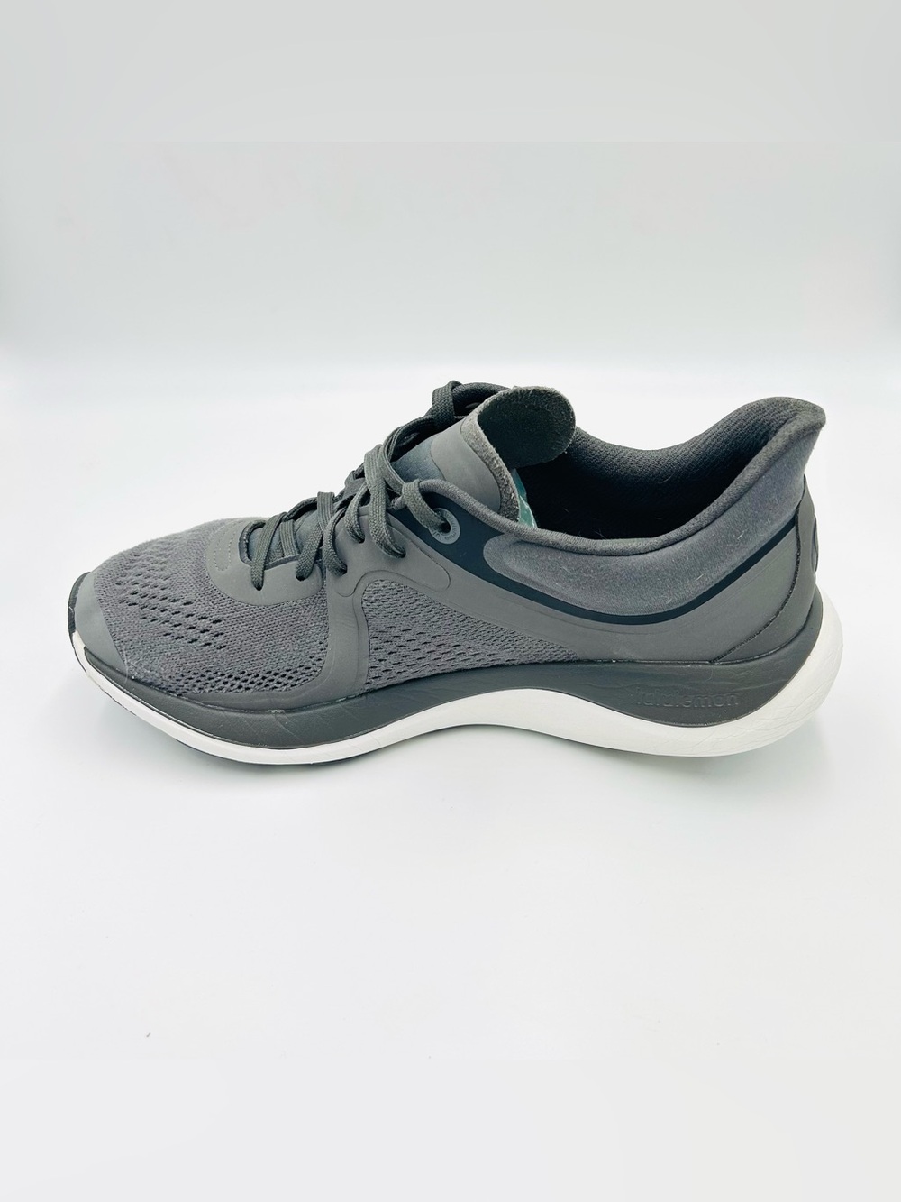 Lululemon Blissfeel Running Shoes Gray Athletic Sneakers Women’s Size 10 - Picture 4 of 10